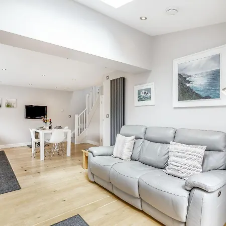The House Crantock